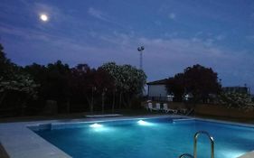 Hotel Braseria La Barca